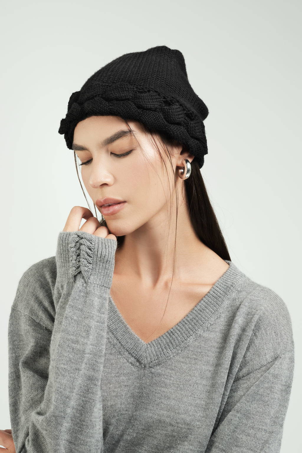 Thea Women's Sweater V-Neck Light Grey